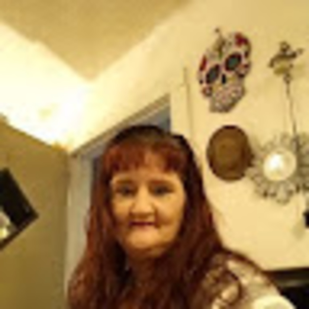 Meet your Posher, Effie